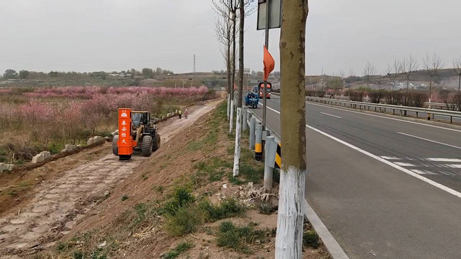 HC高速液压夯实机